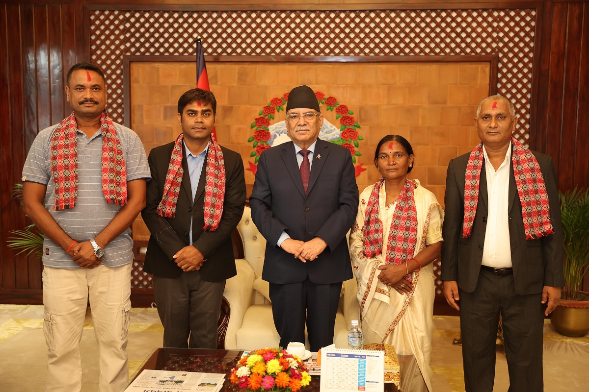लुम्बिनी प्रदेशका एमाले नेता माओवादीमा प्रवेश
